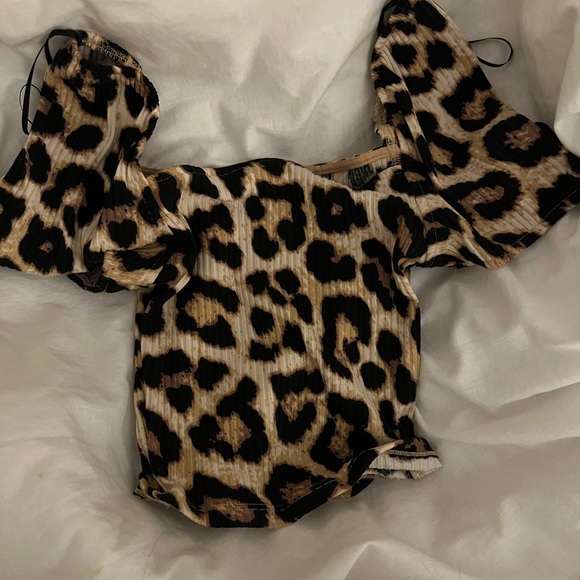 Cheetah print hnm t shirt top - Picture 1 of 2